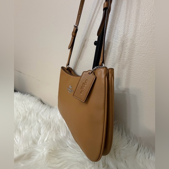 COACH Penelope Shoulder Bag Smooth Leather #C0952 Light Saddle.NWOT - Picture 13 of 13